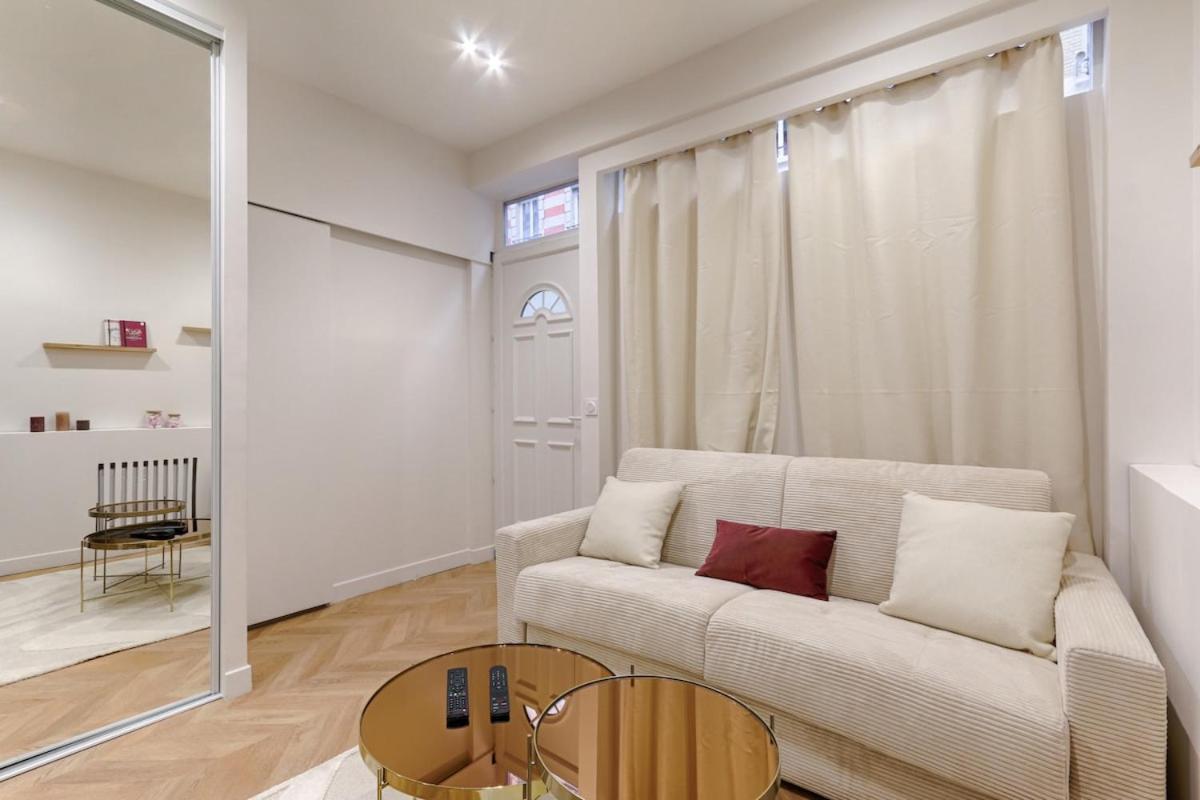 Appartement Cambodge Pere Lachaise Cosy 2p Parijs